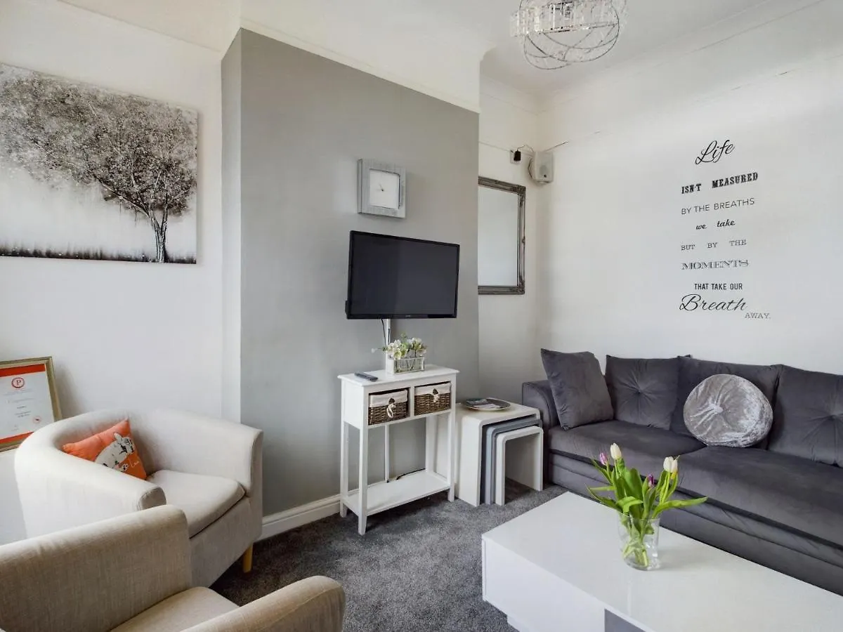 Holiday home Rondeva Villa Chester