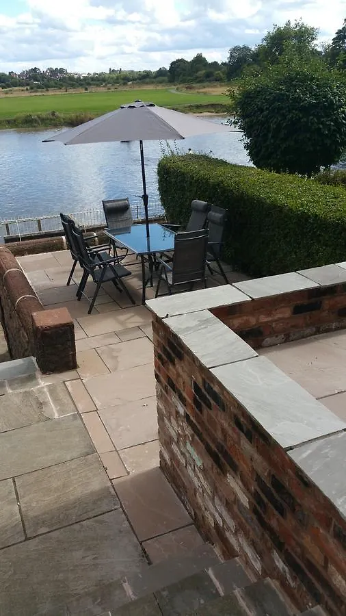 Rondeva Villa Chester Holiday home